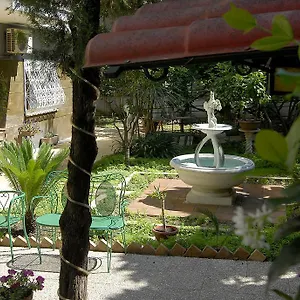 Bed & Breakfast Tiburtina Garden